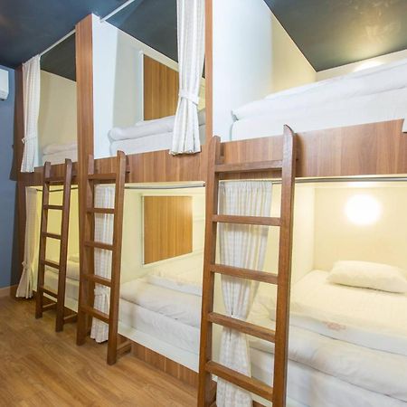 Give Me 5 Hostel Chiang Mai Ngoại thất bức ảnh