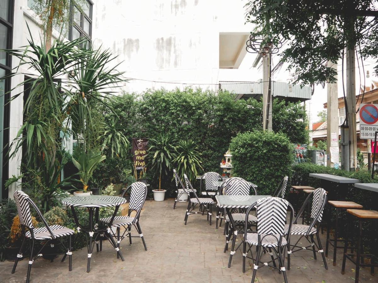 Give Me 5 Hostel Chiang Mai Ngoại thất bức ảnh