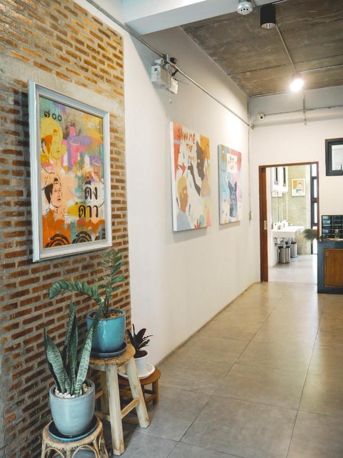 Give Me 5 Hostel Chiang Mai Ngoại thất bức ảnh