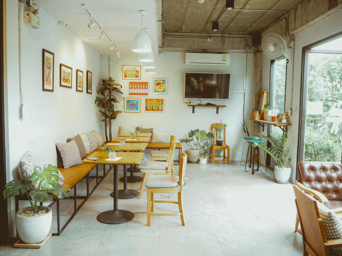 Give Me 5 Hostel Chiang Mai Ngoại thất bức ảnh
