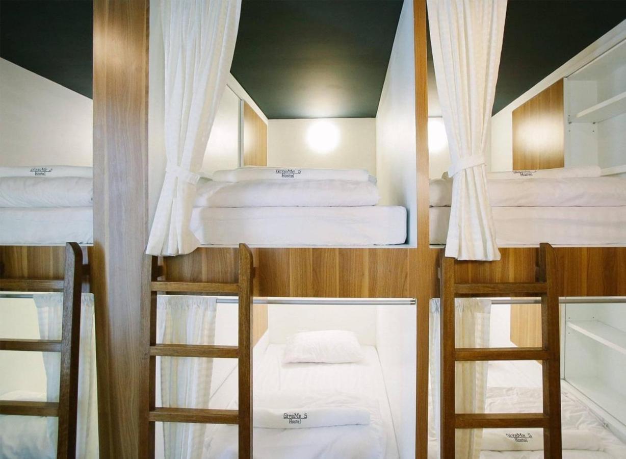 Give Me 5 Hostel Chiang Mai Ngoại thất bức ảnh