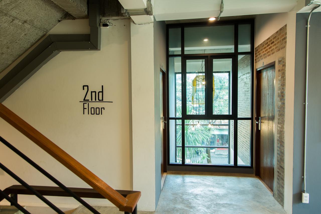 Give Me 5 Hostel Chiang Mai Ngoại thất bức ảnh
