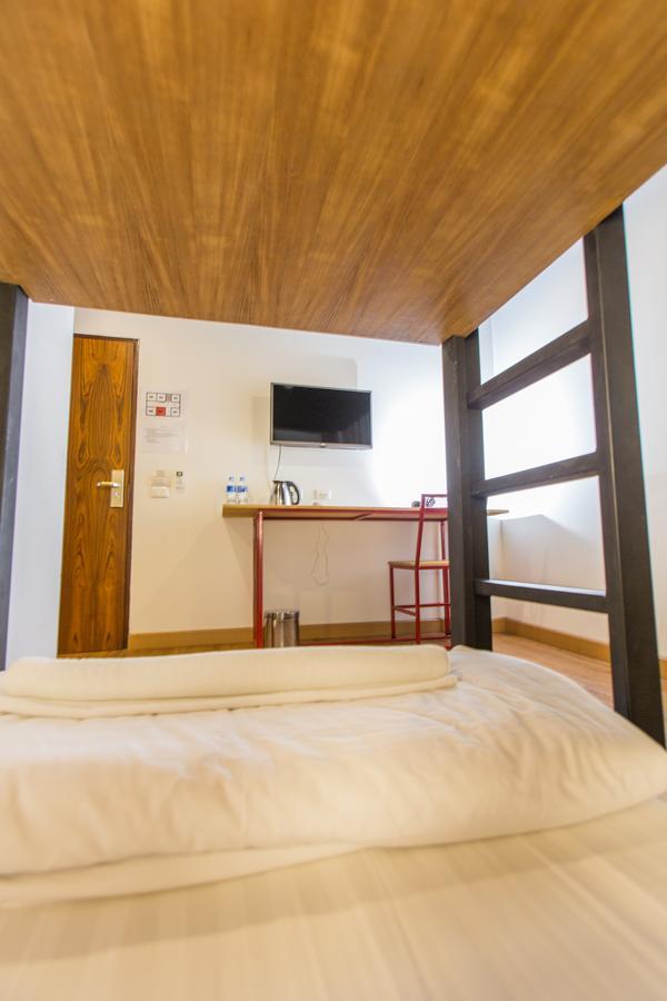 Give Me 5 Hostel Chiang Mai Ngoại thất bức ảnh