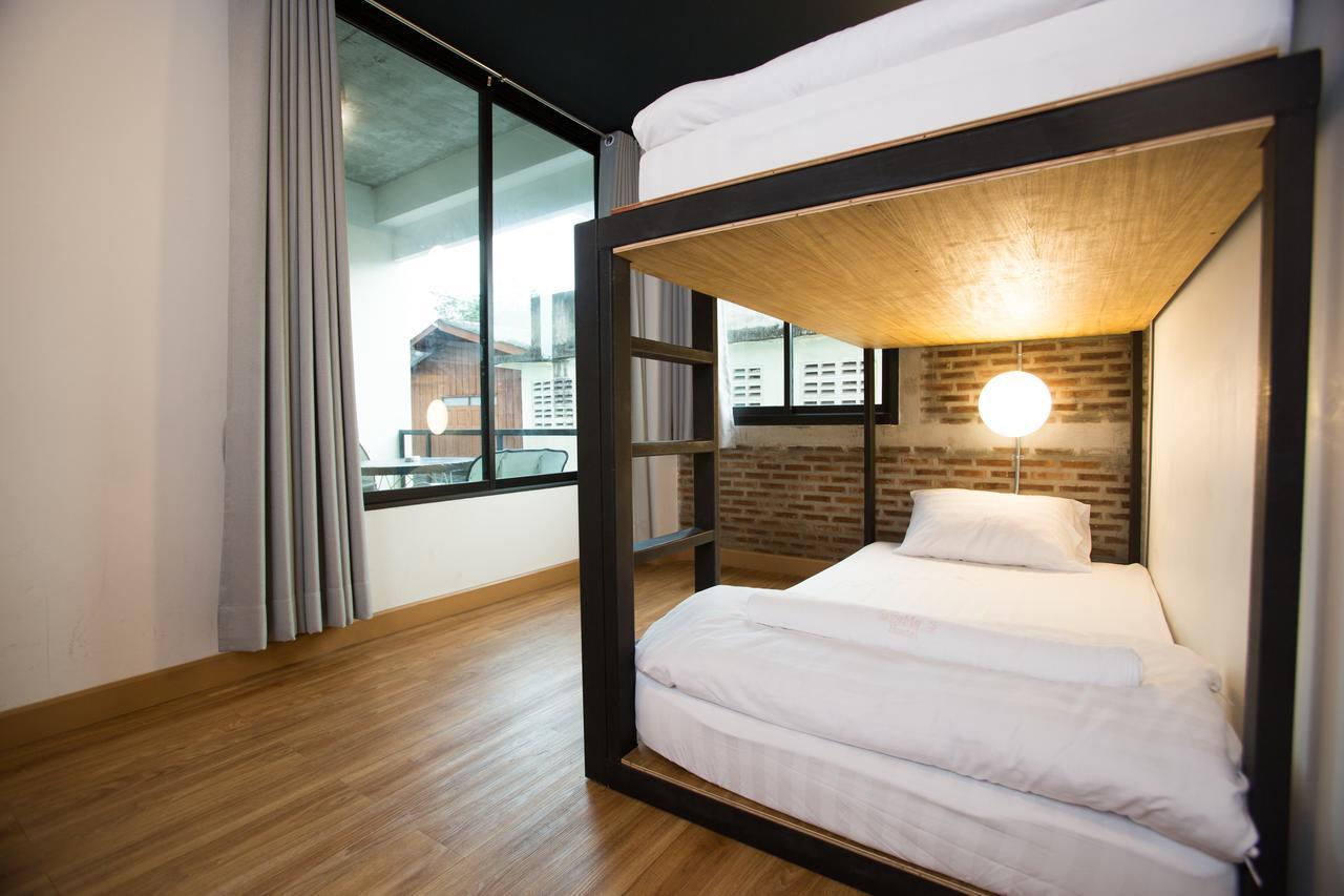 Give Me 5 Hostel Chiang Mai Ngoại thất bức ảnh