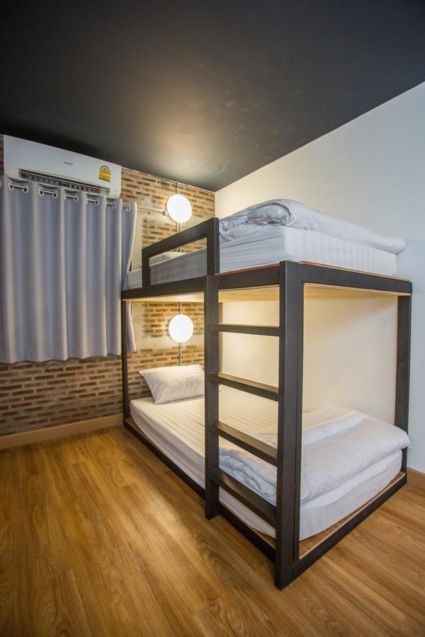Give Me 5 Hostel Chiang Mai Ngoại thất bức ảnh