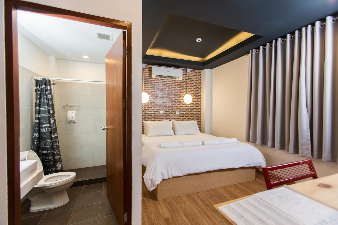 Give Me 5 Hostel Chiang Mai Ngoại thất bức ảnh